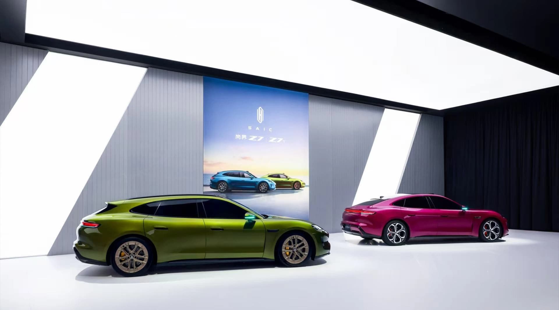 Porsche Taycan déjà vu? SAIC unveils the Z7 and the resemblance is impossible to ignore