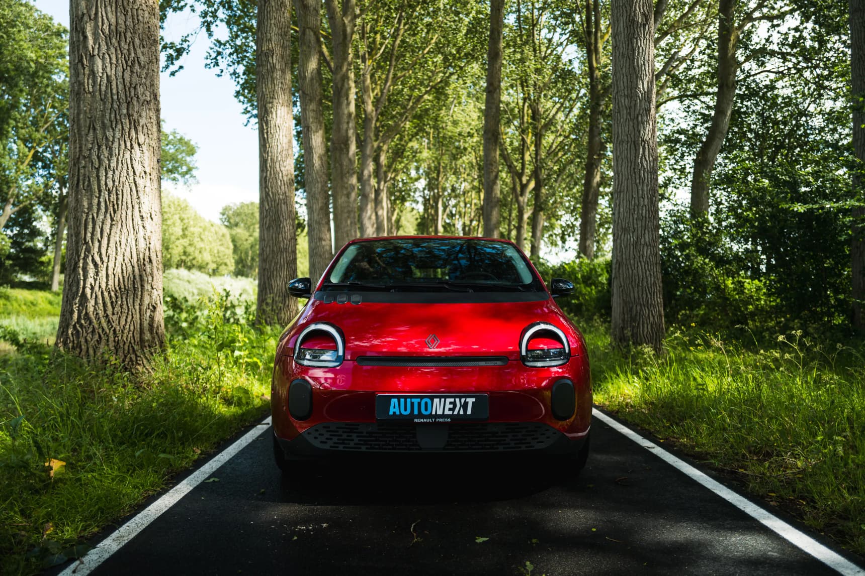 2026 Renault Twingo E-Tech AutoNext Review Absolute Red